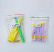 小樂器：橡皮筋吉他，鳥笛，排蕭